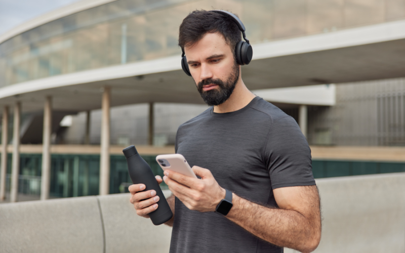 Descubra como usar o celular a favor da sua saúde com dicas práticas e aplicativos que ajudam no bem-estar físico e mental. Transforme o smartphone em um aliado da qualidade de vida!