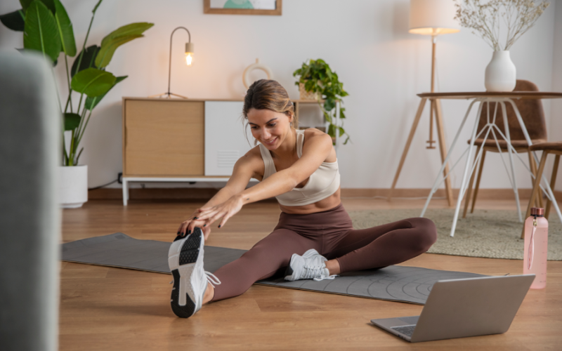 5 Treinos Rápidos Para Quem Tem Pouco Tempo em Casa (Sem Equipamentos)